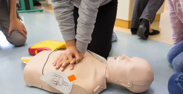 Minimize Interruptions in Compressions When Using an AED